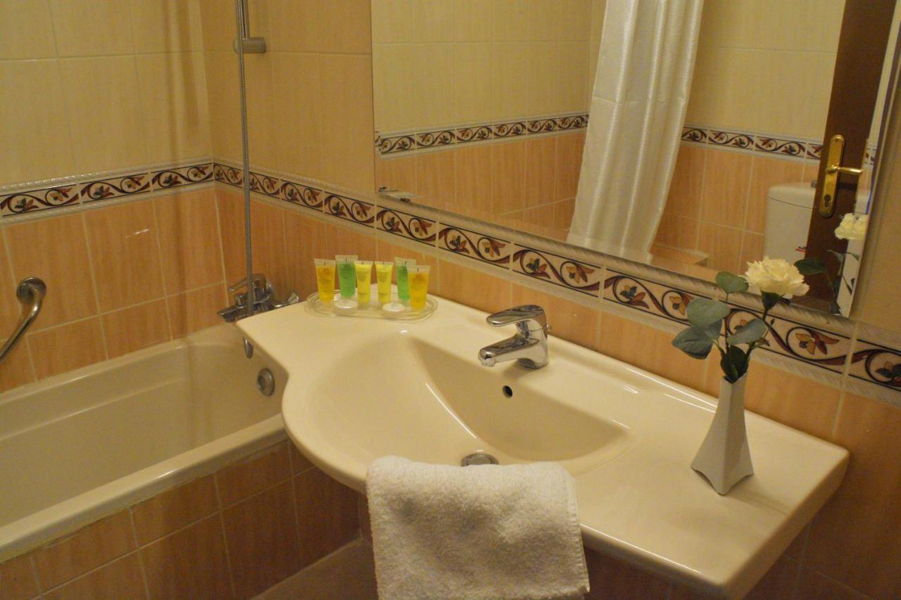Capri Hotel Suites Amman Exterior foto