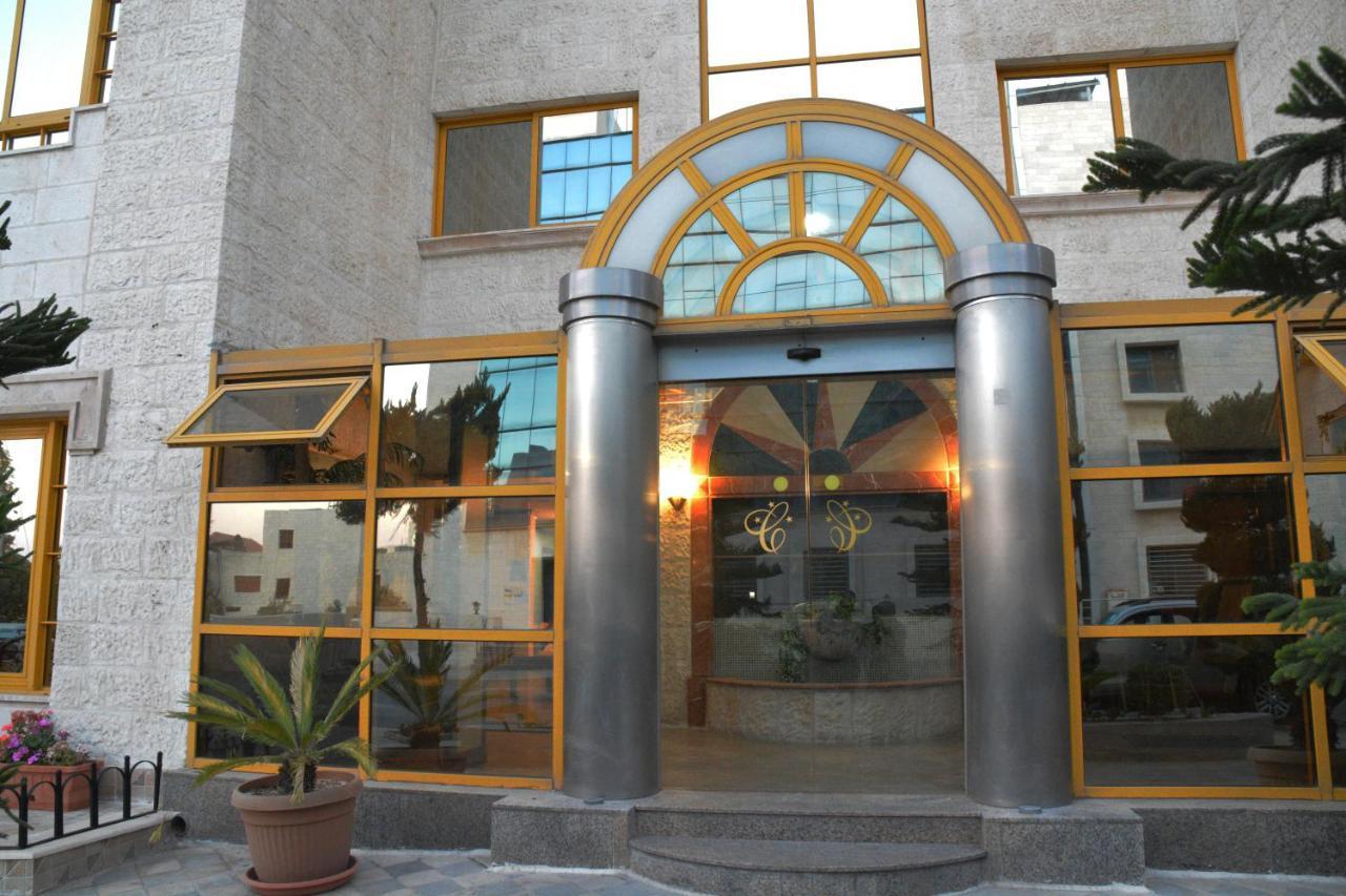 Capri Hotel Suites Amman Exterior foto